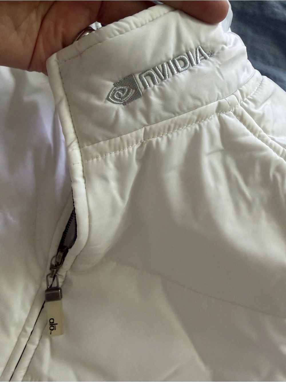 ALO x nvidia rare corporate employee swag White Quilted Sleeveless Puffer Vest - Picture 3 of 9